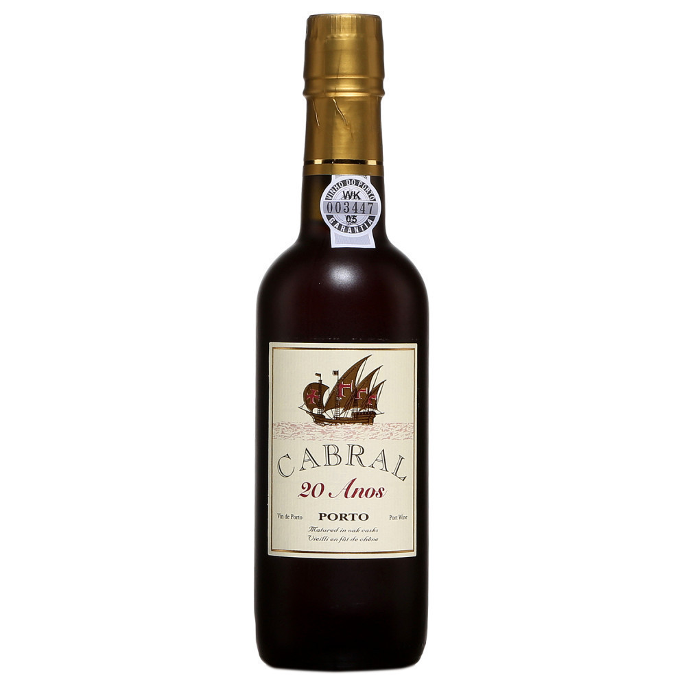 Cabral Tawny 20 ans